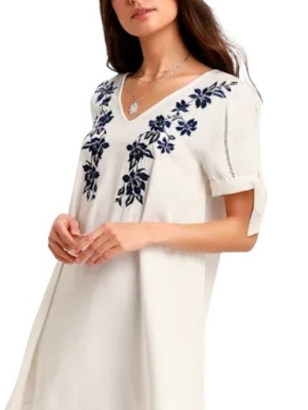 Bloomchic Dress White With Navy Floral Embroidery Size 14-16 NEW